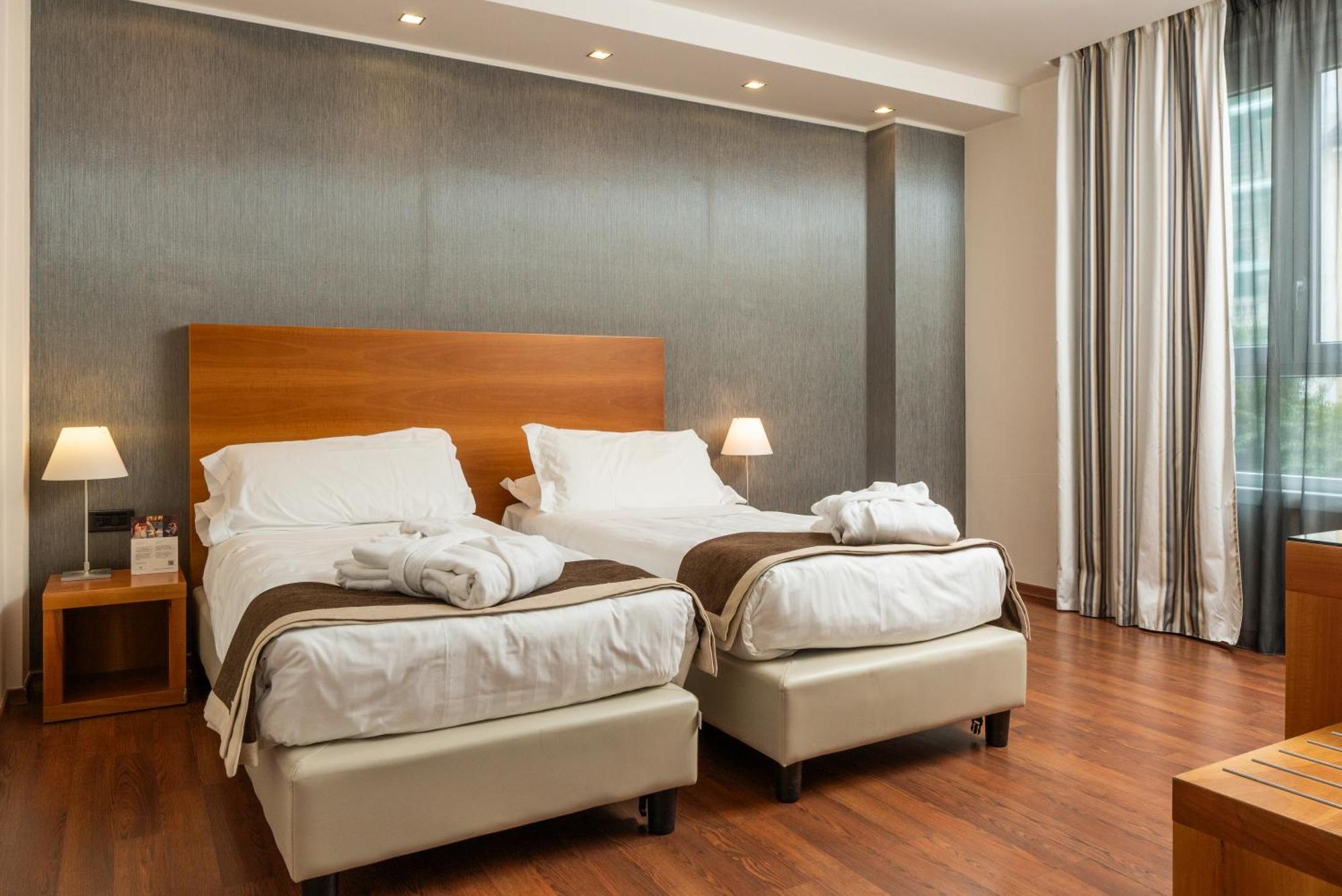 Royal Falcone Hotel 4*